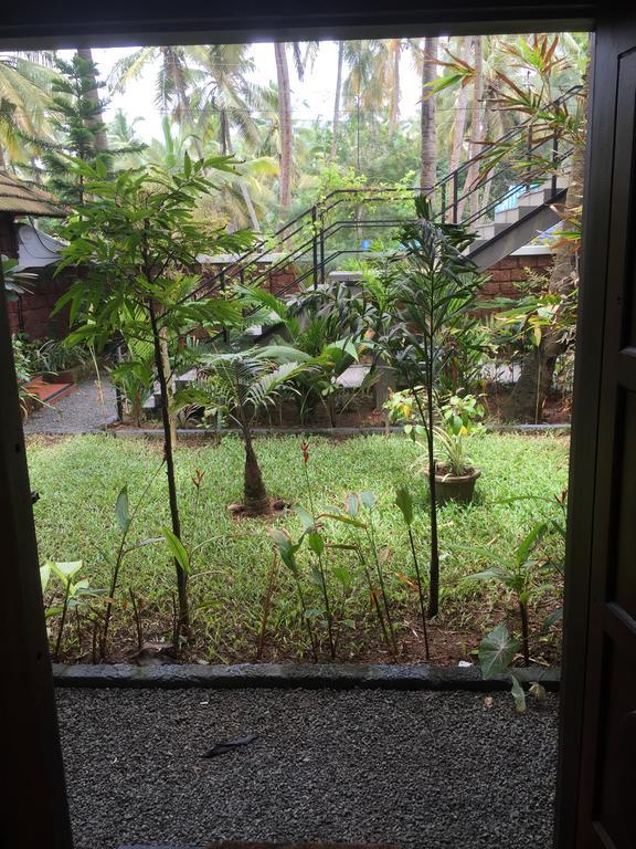 36 Palms Boutique Retreat Hotel Cherai Beach Exterior foto